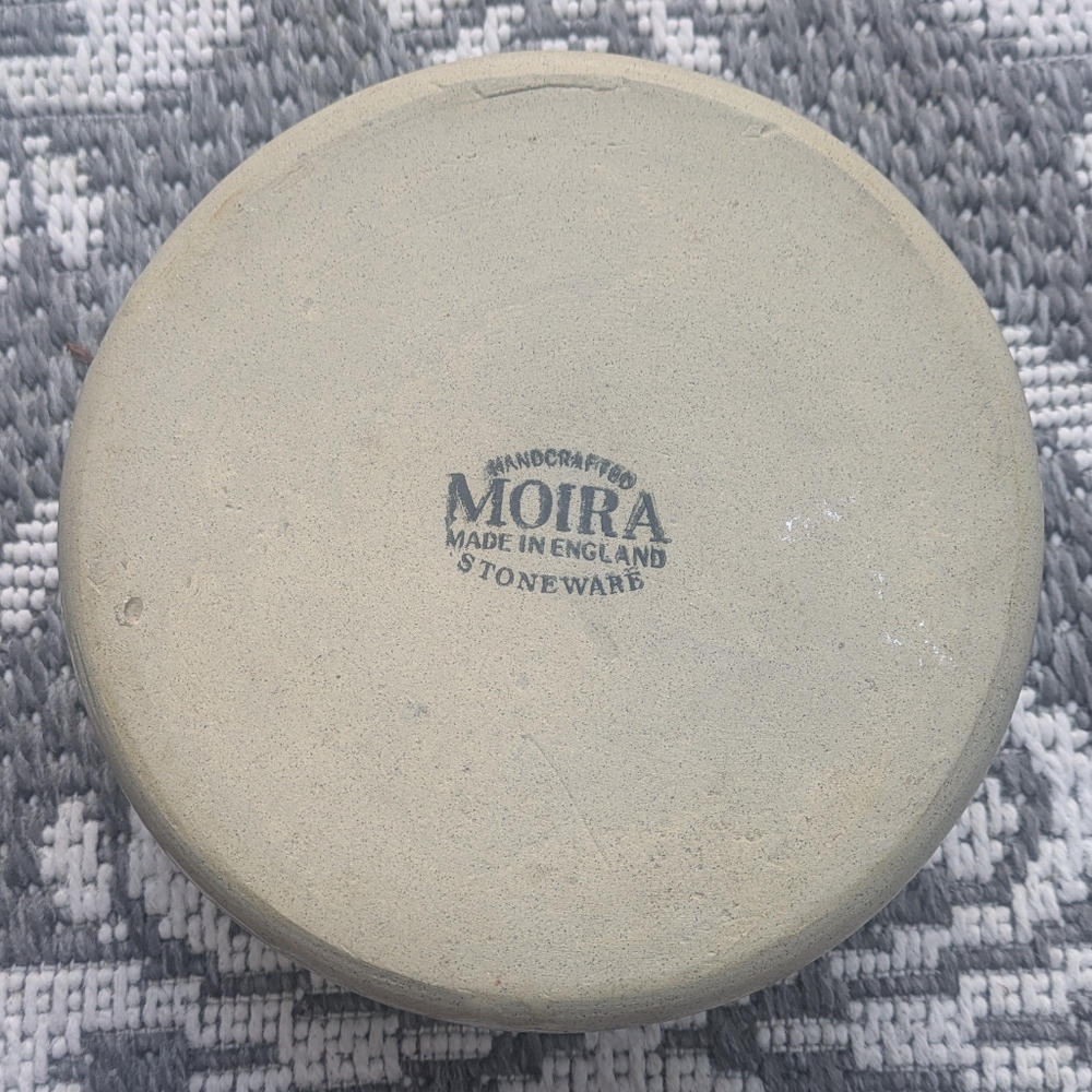 Moira Stoneware "The Boss" Handcrafted Dog Bowl - Picture 4 of 6